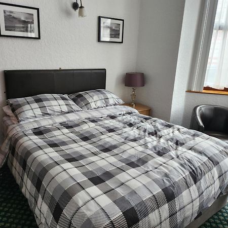 Queens Guest House Beeston  Zewnętrze zdjęcie