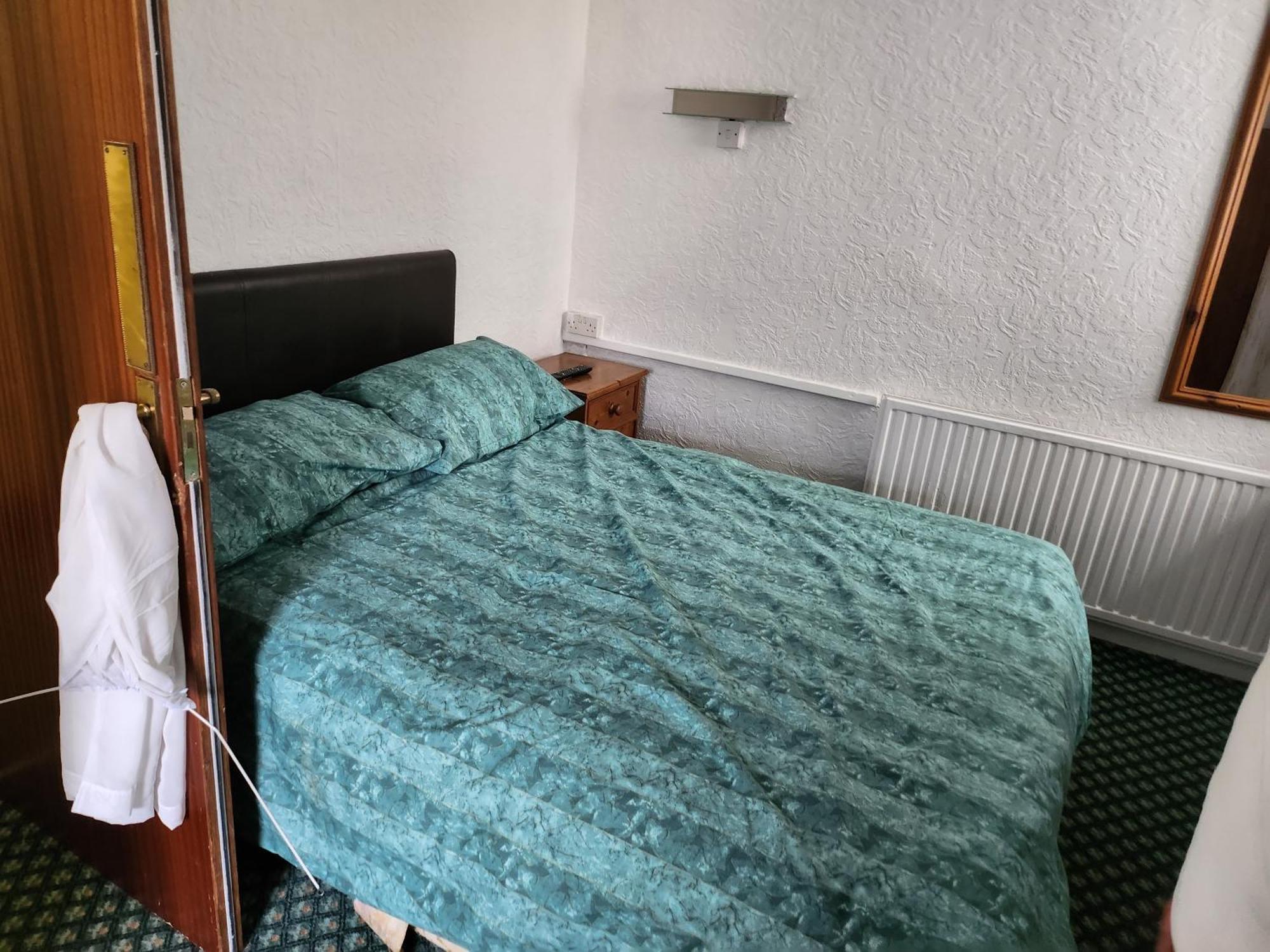 Queens Guest House Beeston  Zewnętrze zdjęcie