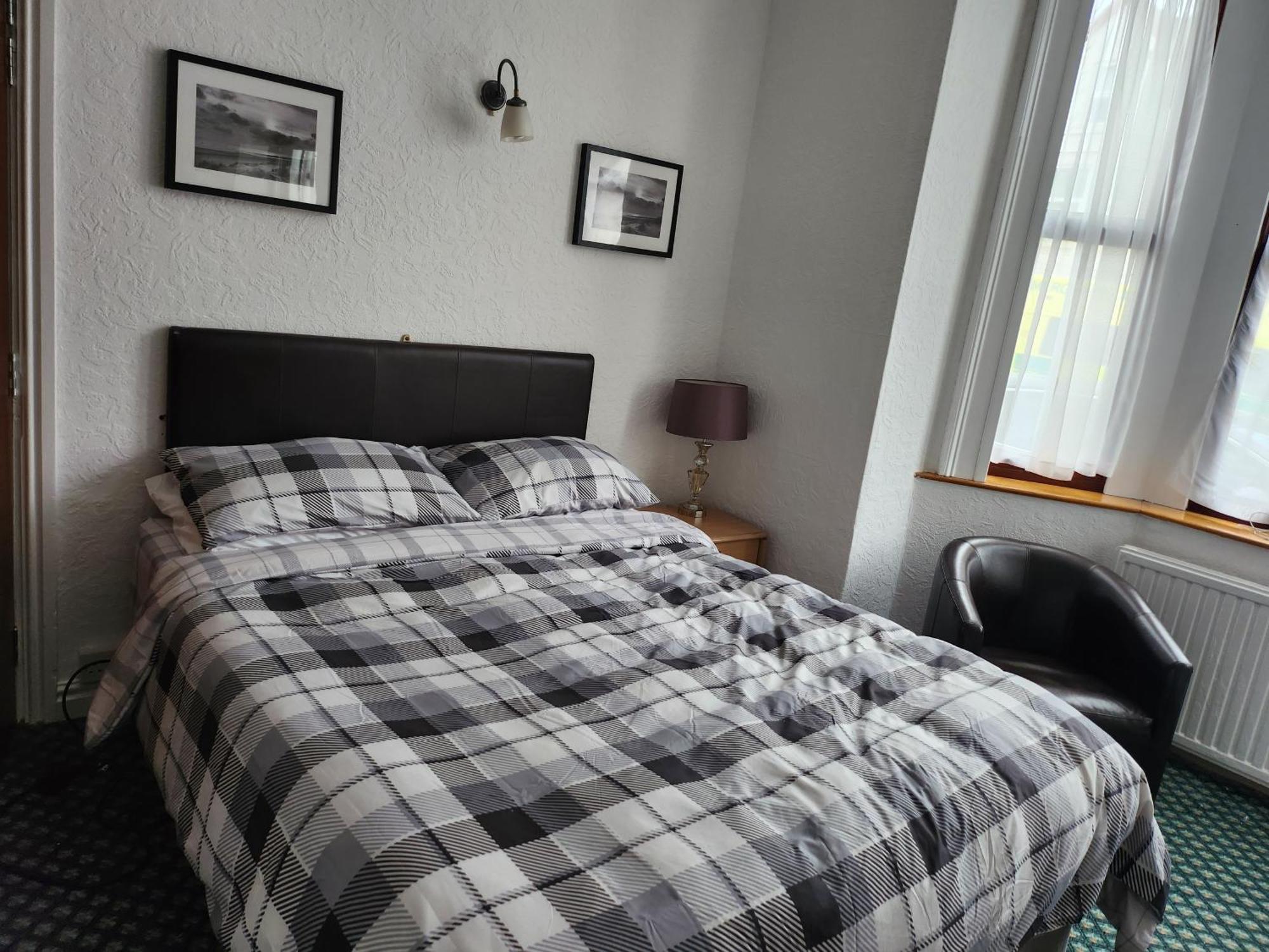 Queens Guest House Beeston  Zewnętrze zdjęcie