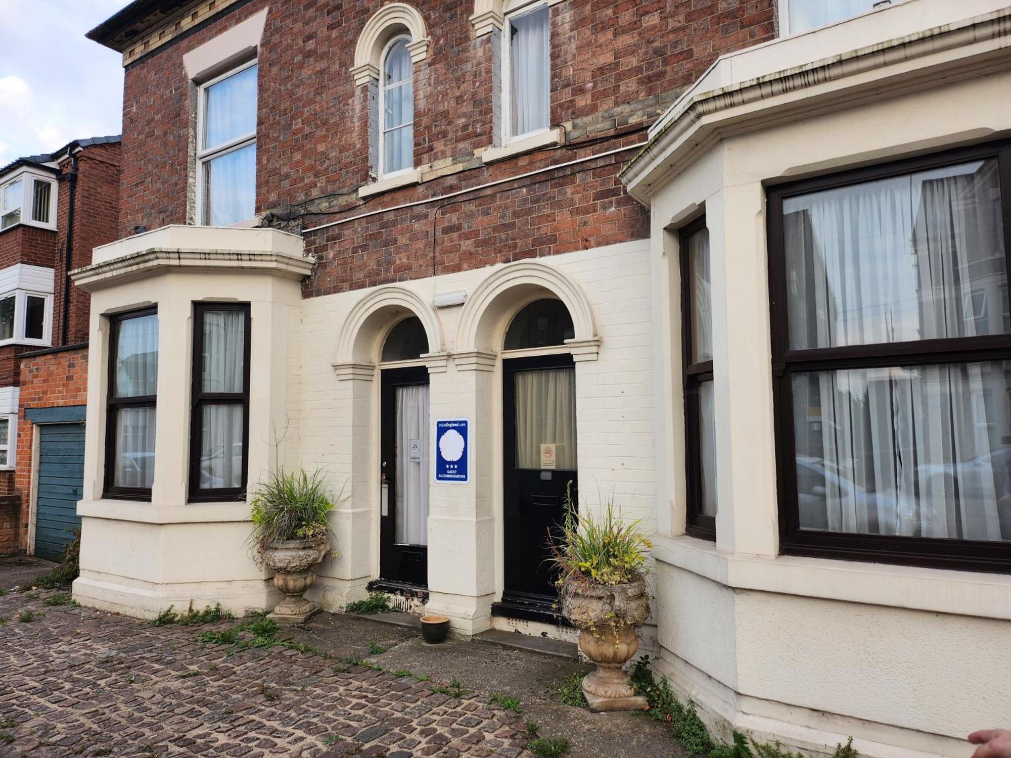 Queens Guest House Beeston  Zewnętrze zdjęcie